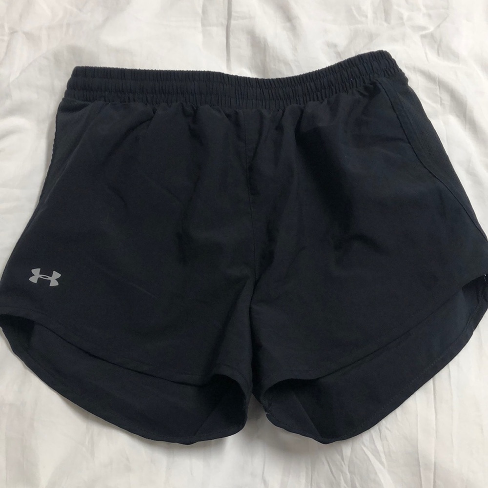 Under armour black workout shorts size Xs